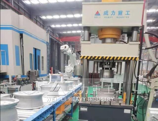 汽車(chē)輪轂沖壓成型液壓機(jī)